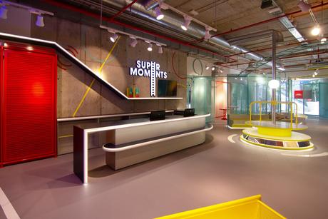 Supermoments / Light & Studio