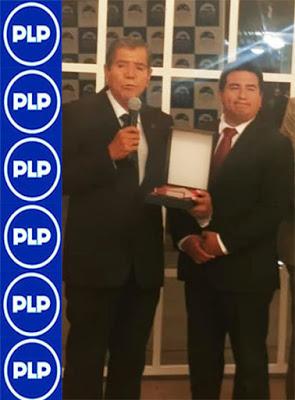 RECONOCEN A PEDRO RIEGA COMO EL MEJOR ALCALDE DEL AÑO...