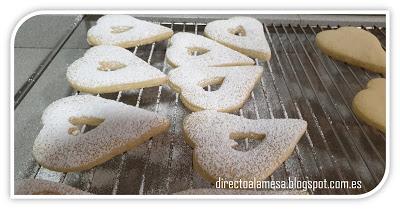 Galletas de corazón rellenas de mermelada