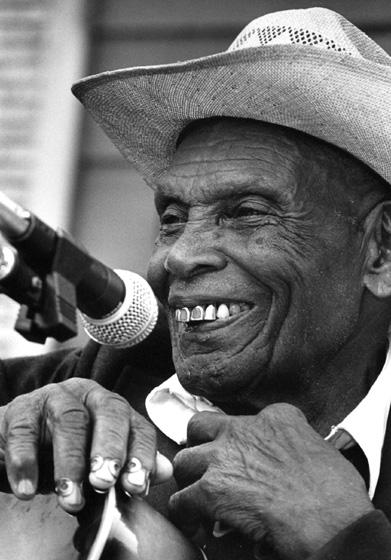 Efemérides del Rock y Heavy Metal: Que pasó un 09 de Febrero Efemérides del Rock y Heavy Metal: Que pasó un 09 de Febrero