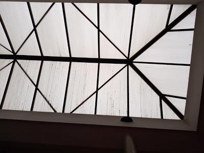 CRISIS DEL HOSPITAL, OLA DE ROBOS, FALTA DE MANTENIMIENTO Y PROBLEMAS CON AMBULANCIAS Y SERVICIOS DE URGENCIAS