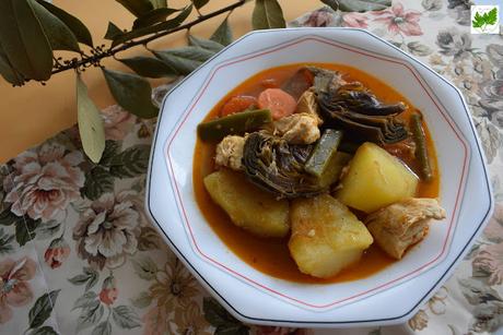 Patatas Guisadas con Alcachofas y Pollo