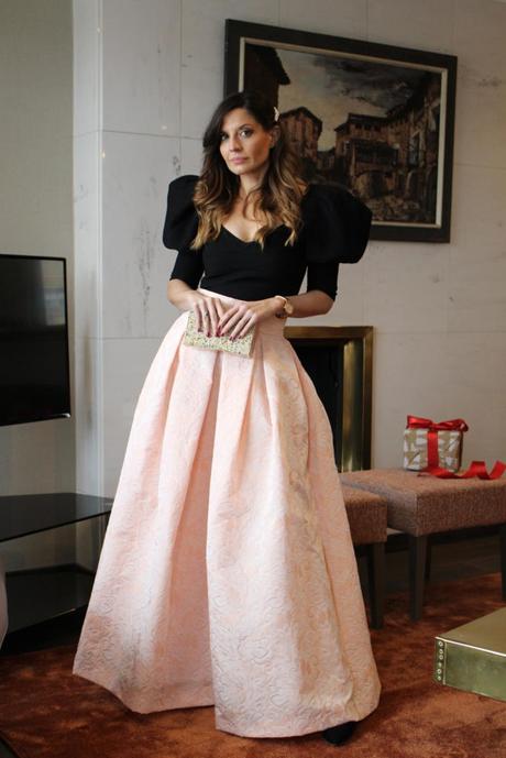 vestidos de fiesta para bodas - look con falda larga rosa Adela Alfaro