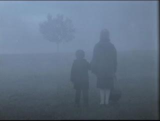 4.106 - HAY NIEBLA AFUERA...