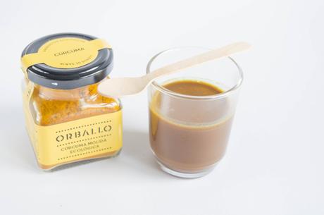 Chocolate caliente a la curcuma Chocolate caliente a la curcuma