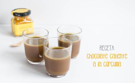 Chocolate caliente a la curcuma
