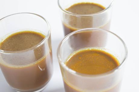 Chocolate caliente a la curcuma Chocolate caliente a la curcuma