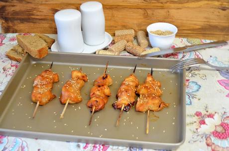 BROCHETAS DE POLLO CON SALSA TERIYAKI brochetas de pollo, brochetas de pollo con salsa teriyaki, pollo teriyaki al horno, pollo teriyaki fácil, pollo teriyaki receta, teriyaki de pollo, teriyaki salsa, las delicias de mayte,