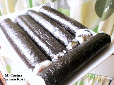 MAKI SUSHI DE LANGOSTINOS Y ESPÁRRAGOS BLANCOS CON MAYONESA