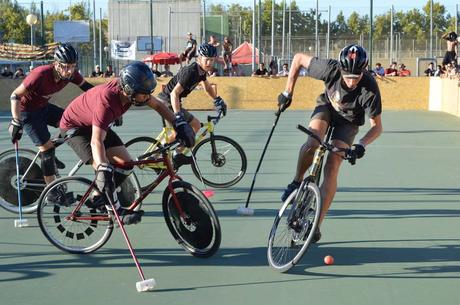 Bikepolo, el polo en un caballo de acero