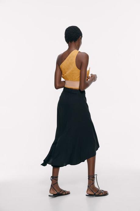 Falda Asimetrica Zara