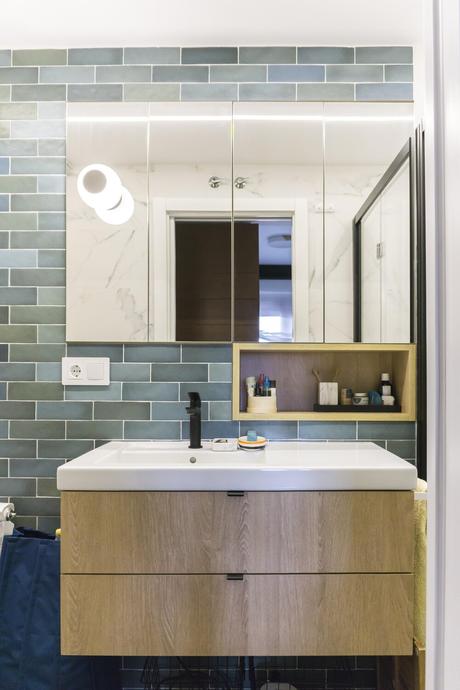 PROYECTO EMMME: el piso de Ana y Eduardo reforma integral madrid emmme studio Ana y Eduardo baño mueble lavabo.jpg