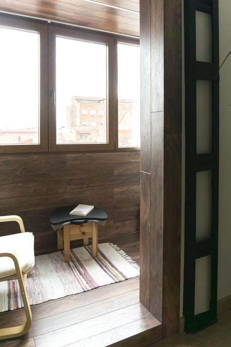 PROYECTO EMMME: el piso de Ana y Eduardo reforma integral madrid emmme studio Ana y Eduardo caja madera estructura negra.jpg