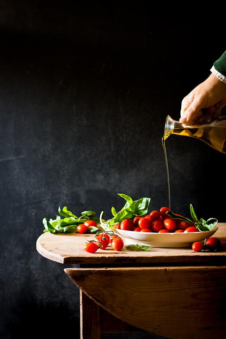PASTA CON SALSA DE TOMATE ASADO Y BURRATA PASTA CON SALSA DE TOMATE ASADO Y BURRATA