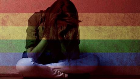 Riesgo suicida es hasta 4 veces mayor en los jóvenes LGBQ