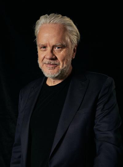 Conversamos con el actor de Río Místico, Tim Robbins, sobre su papel en la serie Castle Rock – Estreno