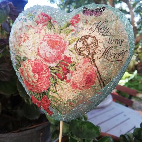 LOVE decoupage