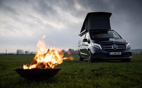 El Alfa Romeo Racing ORLEN C39 presentado con decoración de piel de serpiente