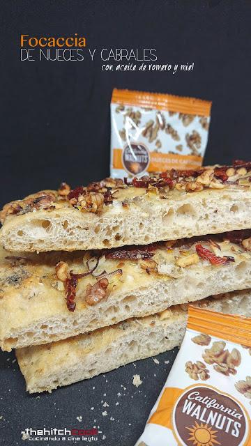 FOCACCIA DE NUECES Y CABRALES con aceite de romero y miel
