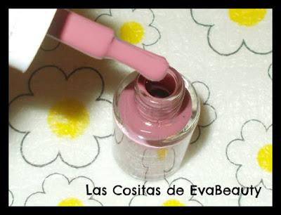 Pack esmalte y top coat Nobea Heartbeat Pack esmalte y top coat Nobea Heartbeat
