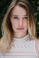 <<volver a carta al reyAmir WilsonConocido por La M...