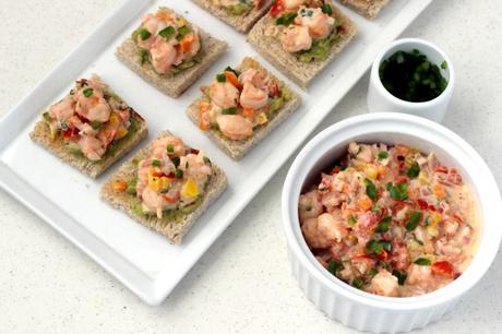 Canapés de Ceviche de Camarones Canapés de Ceviche de Camarones