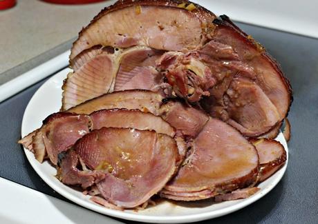 Jamón con glaseado de melocotón y brandy