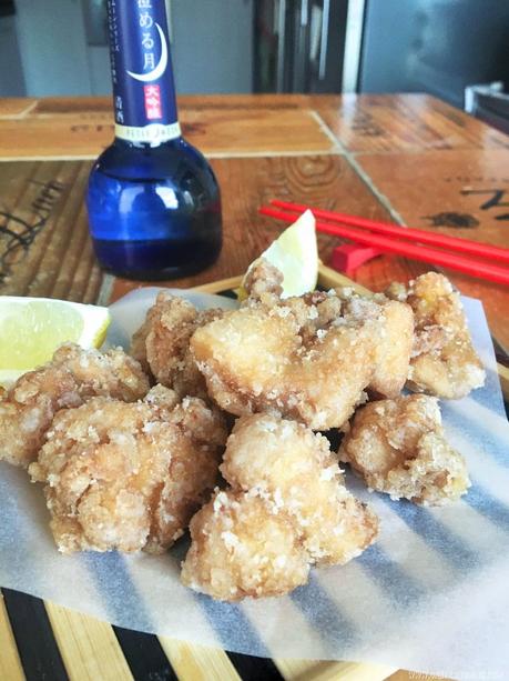 Karaage, pollo frito japonés Karaage, pollo frito japonés