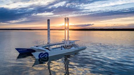 Toyota aplica su tecnología de hidógeno a un catamarán. Toyota aplica su tecnología de hidógeno a un catamarán.