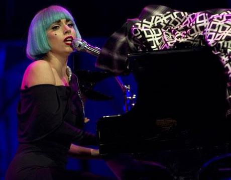 Lady Gaga pidió el matrimonio homosexual y la igualdad en Roma