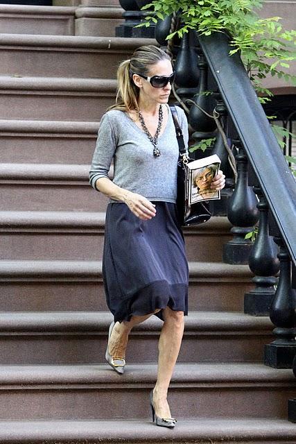 SARAH JESSICA PARKER ADORNANDO SUS PIES CON ZAPATOS DE ROGER VIVIER