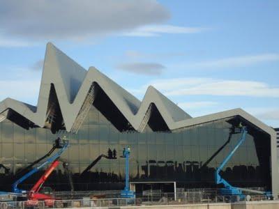 MUSEO DE GLASGOW RIVERSIDE DE TRANSPORTE COMPLETADO | ZAHA HADID