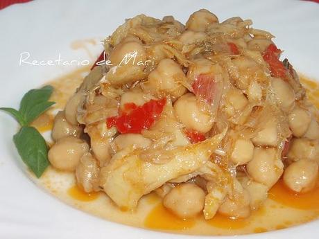 GARBANZOS CON BACALAO