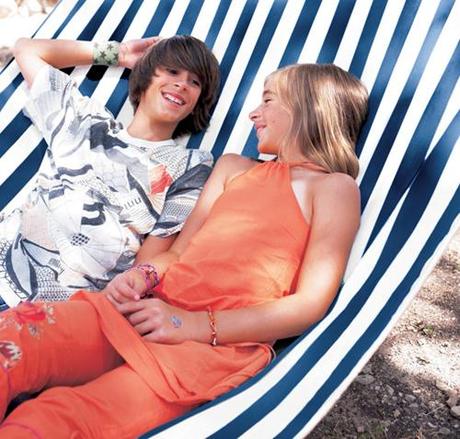 02-two-boys-on-hammock