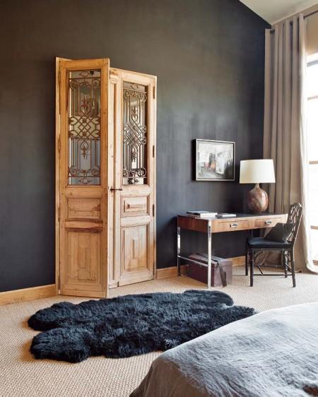 ¿Vivir en un loft granero? vigas en el techo taburetes panton sofá capitoné sillas barrocas rústico en blanco muros de piedra muebles vintage muebles de diseño mesa panton mecedora eames loft lámpara diseño arco estilo rústico moderno cocinas modernas cocinas de madera de roble chimenea blanca baño vintage bañera de metal antiguo molino