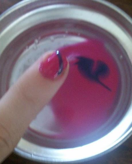 Uñas marbles... o manicuría para quienes tienen mucho tiempo libre.