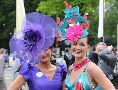 Los increíbles sombreros de Ascot. La familia real y otros asistentes que lucen diseños imposibles. Royal Ascot 2011