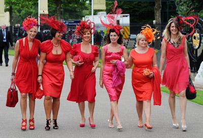 Los increíbles sombreros de Ascot. La familia real y otros asistentes que lucen diseños imposibles. Royal Ascot 2011