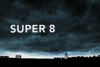 SUPER 8 (2011)