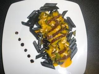 Penne rigate nero de 'Halloween'