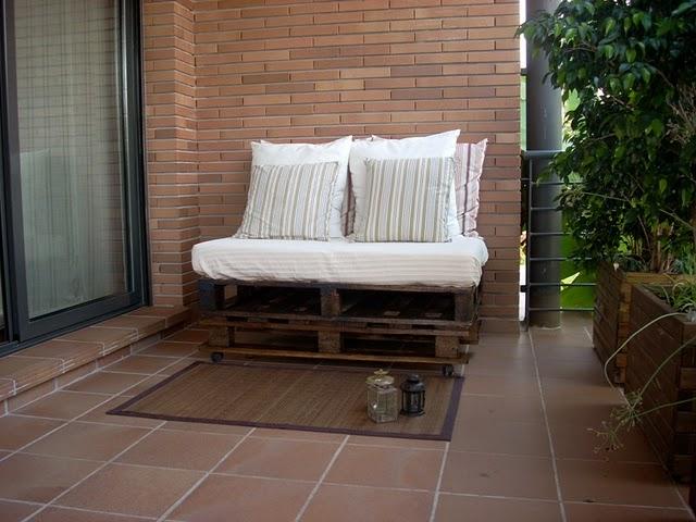 El sofá de palets de Yolanda por 12€