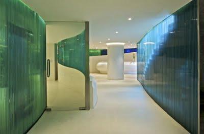 MAS PASILLOS VANGUARDISTAS