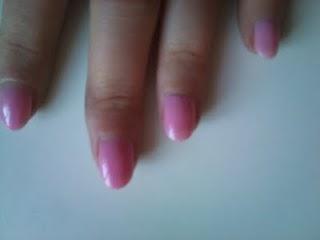Bubblegum nails (uñas rosas)