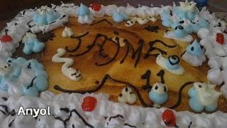 Decoracion tarta de bizcocho y merengue