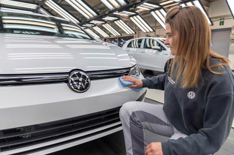 Las ventas de coches en Europa caen un 7,5 % en enero por la normativa europea