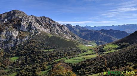 RUTA al PICO FORMOSO (Fermosu) desde PELÚGANO, ALLER Pista hacia la Collada Pelúgano