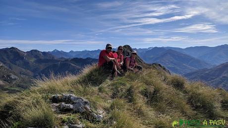 RUTA al PICO FORMOSO (Fermosu) desde PELÚGANO, ALLER Cima del Pico Formoso