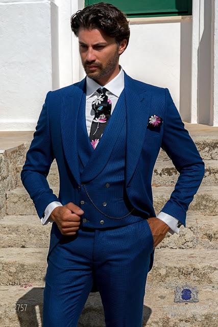 Traje de novio chaqué azul royal diseño pata de gallo