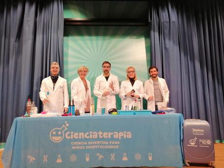 United Way: La ciencia divierte a niños hospitalizados