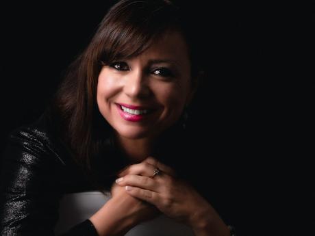 Elena Alfaro: «las políticas económicas deberían tener presente el papel que juegan las emociones» Elena Alfaro: «las políticas económicas deberían tener presente el papel que juegan las emociones»